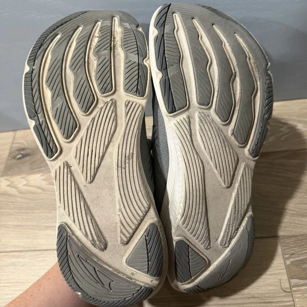 Altra Experience Flow 2 Men Size 8.5 Gray Running Shoes AL0A85RE220 Low Drop